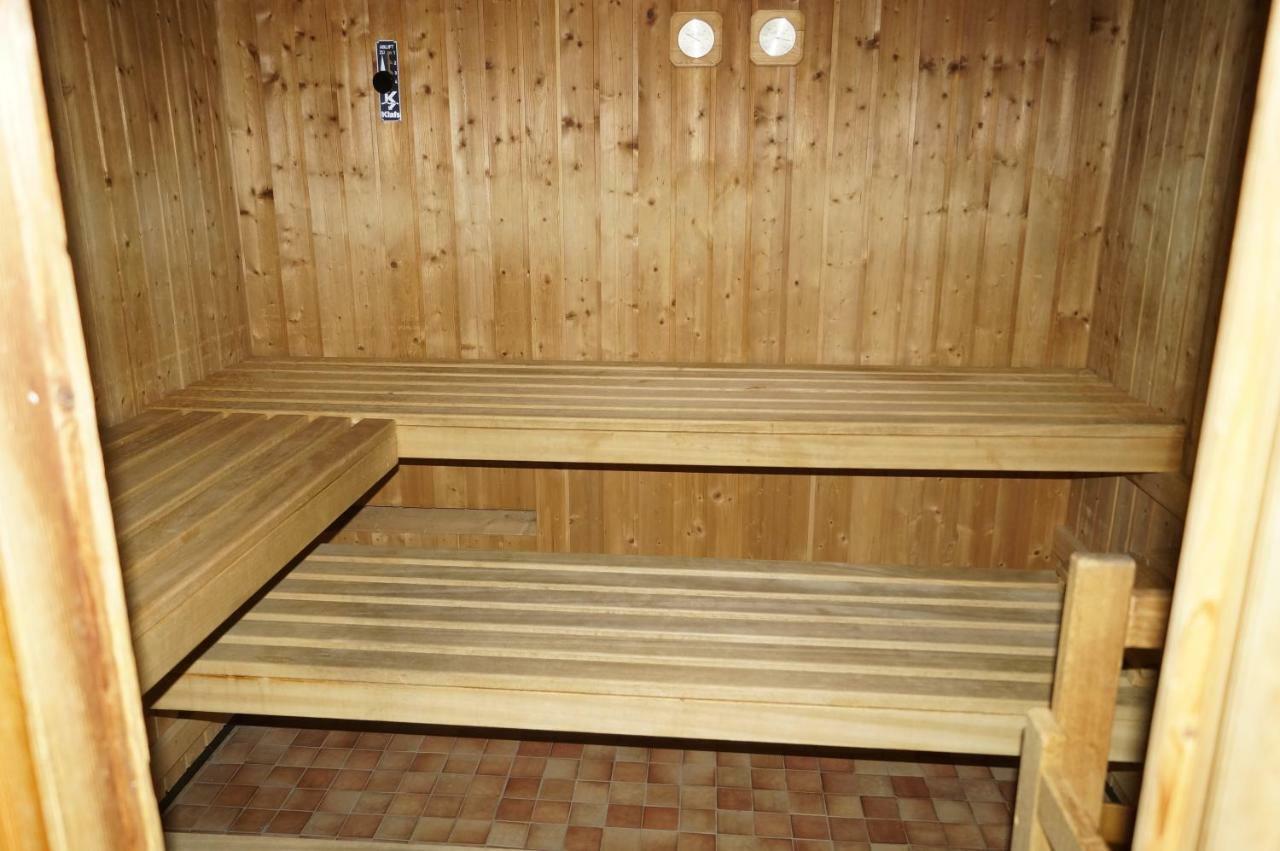 Monte Rosa D 412 Aparthotel Tasch Exterior photo